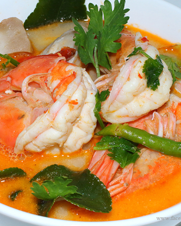 ต้มยำกุ้ง (กับข้าว)