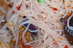 ตำขนมจีน