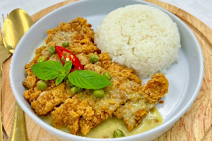 เขียวหวานไก่กรอบ/หมู