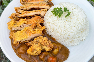 ไก่กรอบแกงกะหรี่ญี่ปุ่น