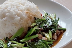 ผัดคะน้า