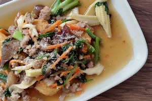 เต้าหู้ทรงเครื่อง