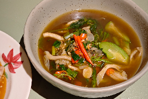 แกงอ่อมหมู