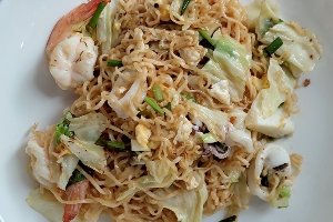 ผัดมาม่า