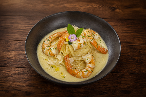 Linguine con Gamberi Limone e Mandorle