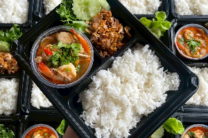 ต้มยำกุ้งน้ำข้น+หมูกระเทียม