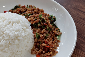 ผัดโหระพา