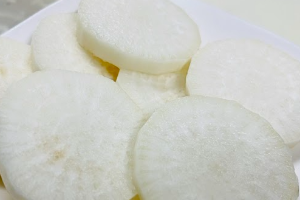 หัวไชเท้า  白萝卜  White Radish