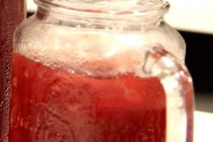 น้ำบ๊วย (แก้ว) 秘制酸梅汤/杯 Beijing Herbal Juice