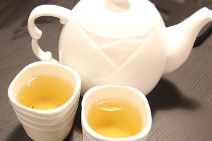 น้ำเก็กฮวย ร้อน (กา) 菊花茶热 Hot  Chrysanthemum Tea 