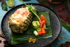 Khao Pad Sapparot Goong