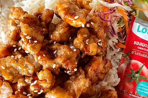 ข้าวหมูทอด