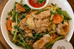 สุกี้แห้งหมูนุ่มหรือไก่นุ่ม